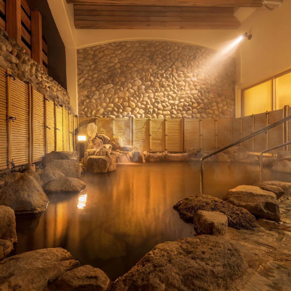 Onsen In myoko japan relax after a bid day on the slopes